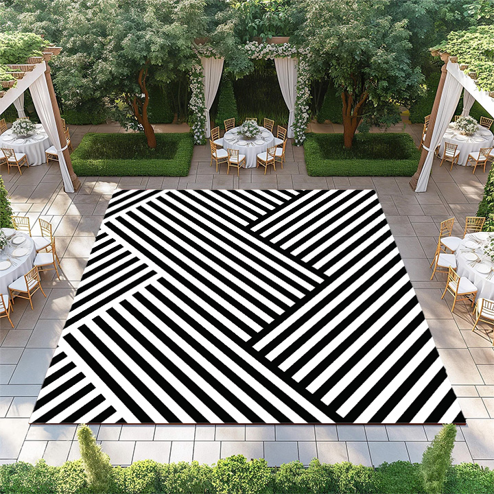 Black and White Wave Pattern